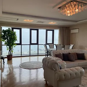 https://park-azure-residence-az1025.baku-hotels.com